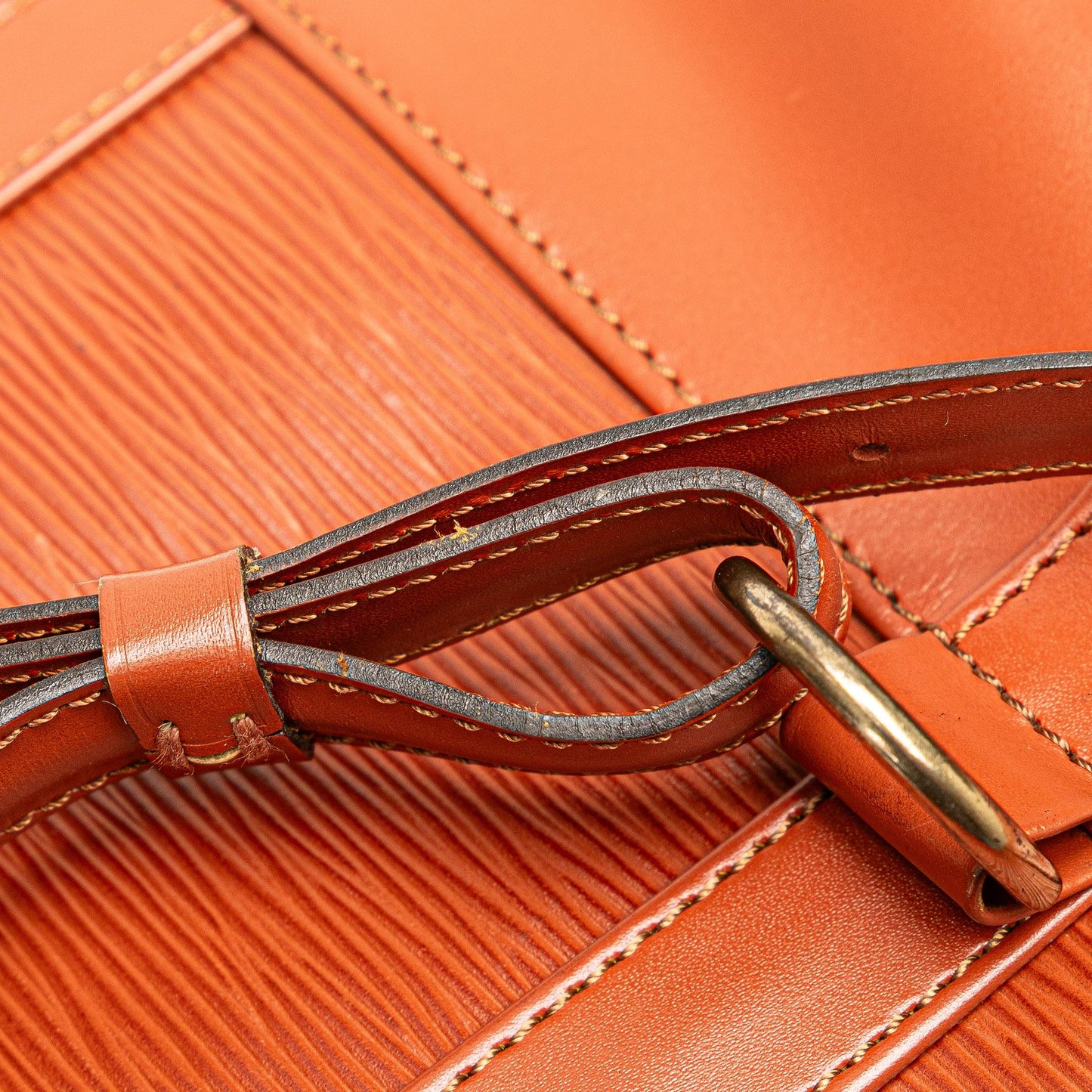Louis Vuitton Epi Randonnee PM (SHG-8RnLDR)