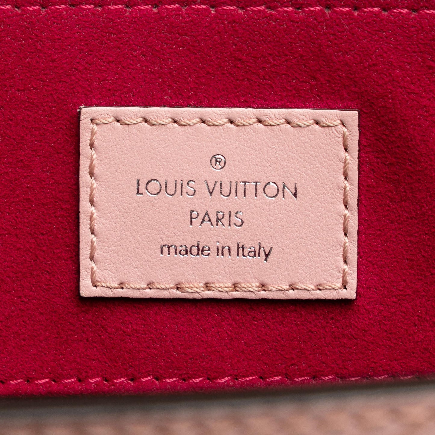 Louis Vuitton Epi Sac Plat BB (SHG-3TLBBL)