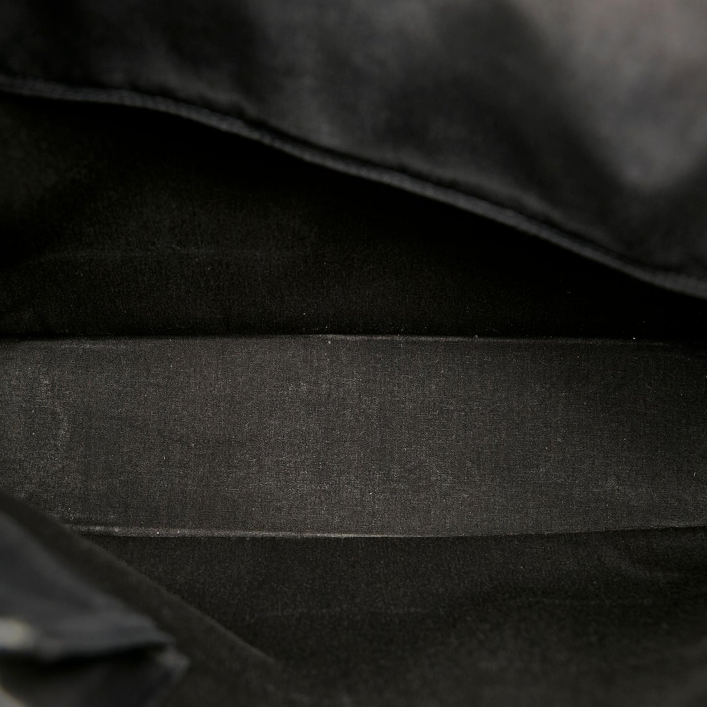 Louis Vuitton Epi Sac Plat PM (SHG-31941)