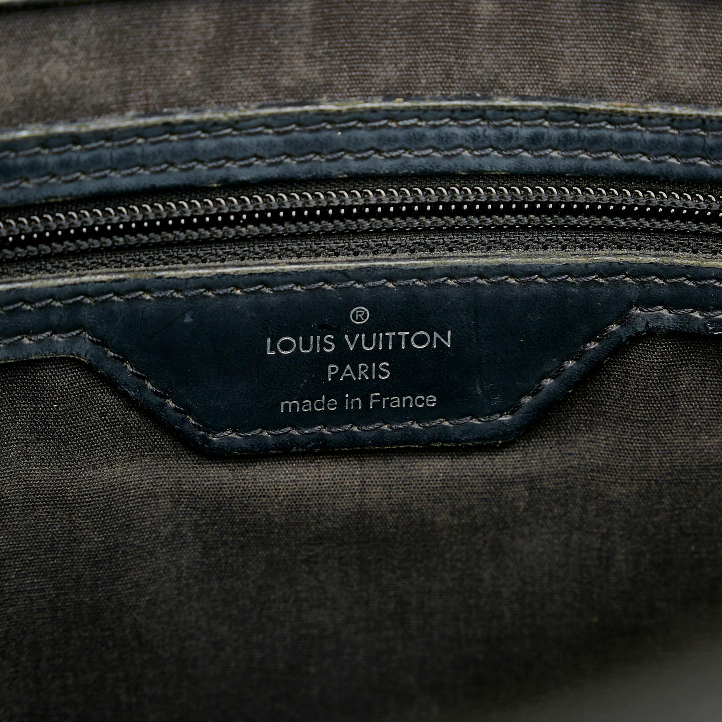 Louis Vuitton Epi Sac Plat PM (SHG-31941)