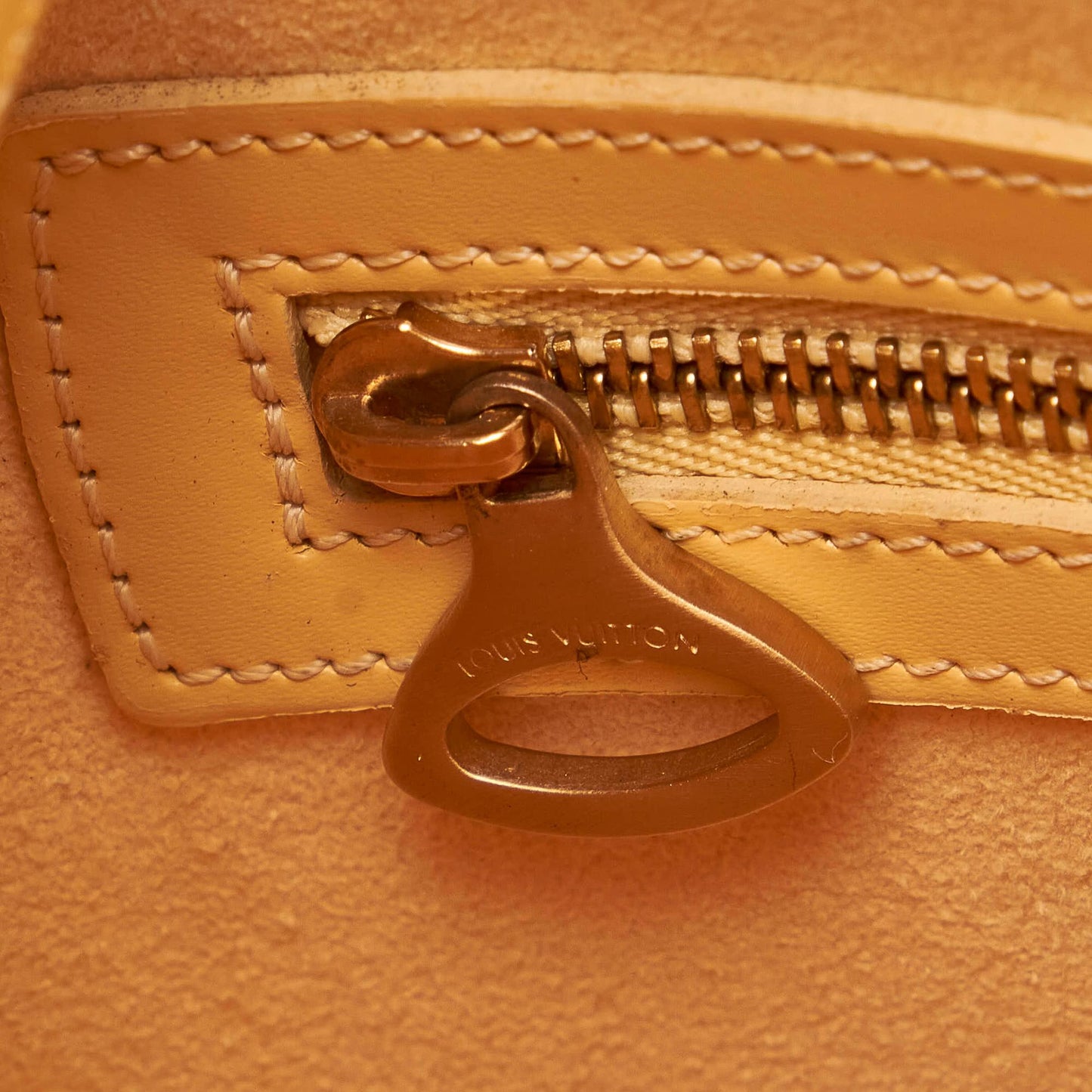 Louis Vuitton Epi Sac Verseau (SHG-29043)