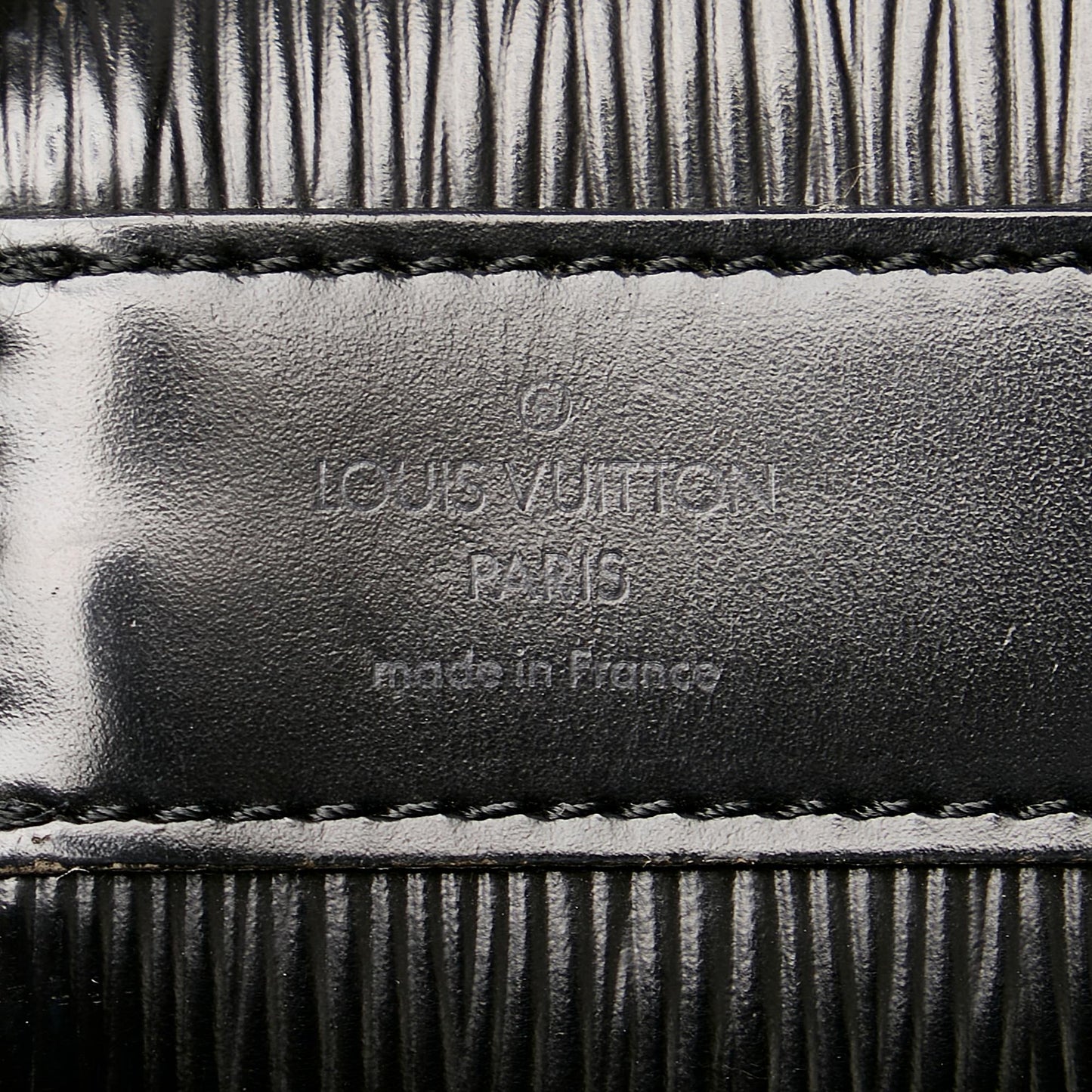 Louis Vuitton Epi Sac dEpaule (SHG-33897)
