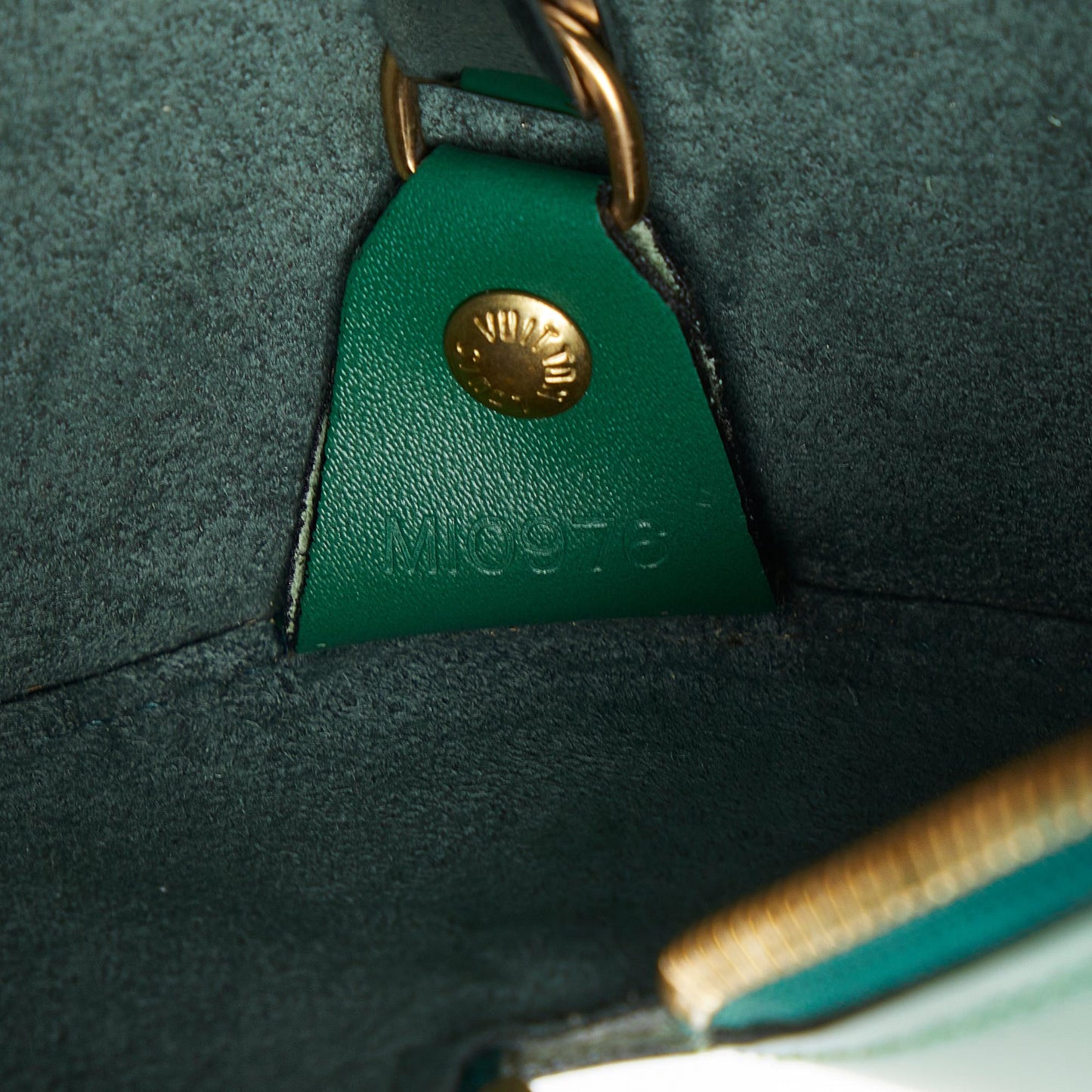 Louis Vuitton Epi Soufflot (SHG-eEbJST)
