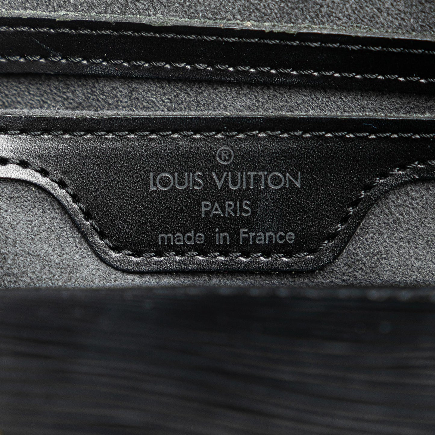 Louis Vuitton Epi Soufflot (SHG-LEBU6i)