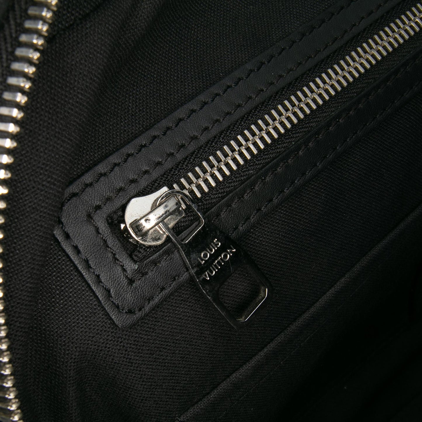 Louis Vuitton Epi Vassili PM