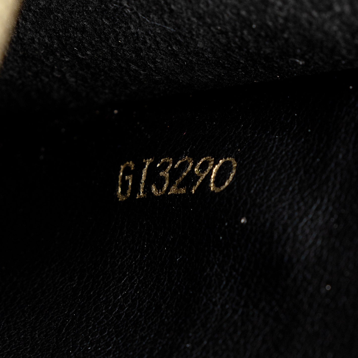 Louis Vuitton Giant Monogram Canvas Double Zip Pochette (SHF-qlqavz)