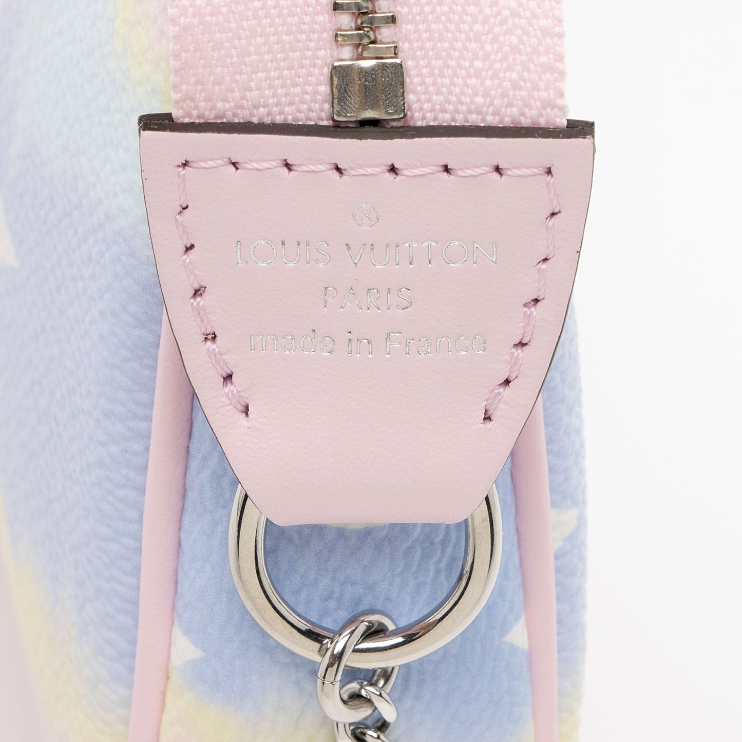 Louis Vuitton Giant Monogram Canvas Escale Mini Pochette Accessoires (SHF-IOkfau)