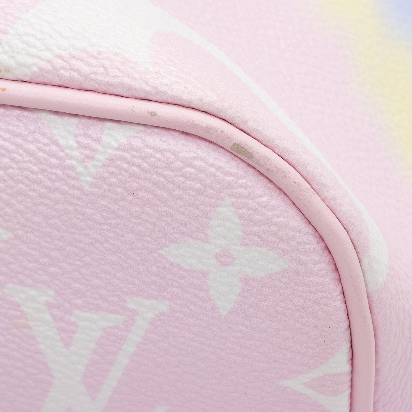Louis Vuitton Giant Monogram Canvas Escale Neverfull MM Tote (SHF-iW77Ow)