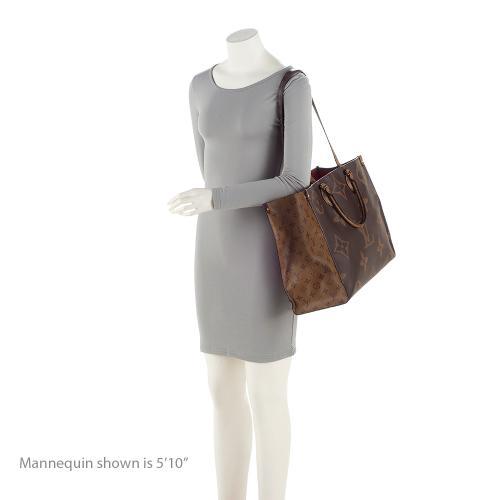 Louis Vuitton Giant Monogram Canvas Onthego GM Tote (SHF-xuduJb)
