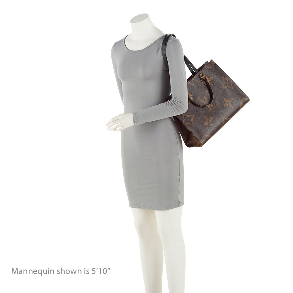 Louis Vuitton Giant Monogram Canvas Onthego MM Tote (SHF-CIYP1M)