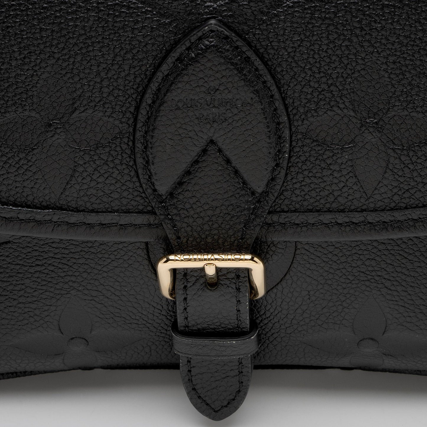 Louis Vuitton Giant Monogram Empreinte Diane Shoulder Bag (SHF-HH9MqR)