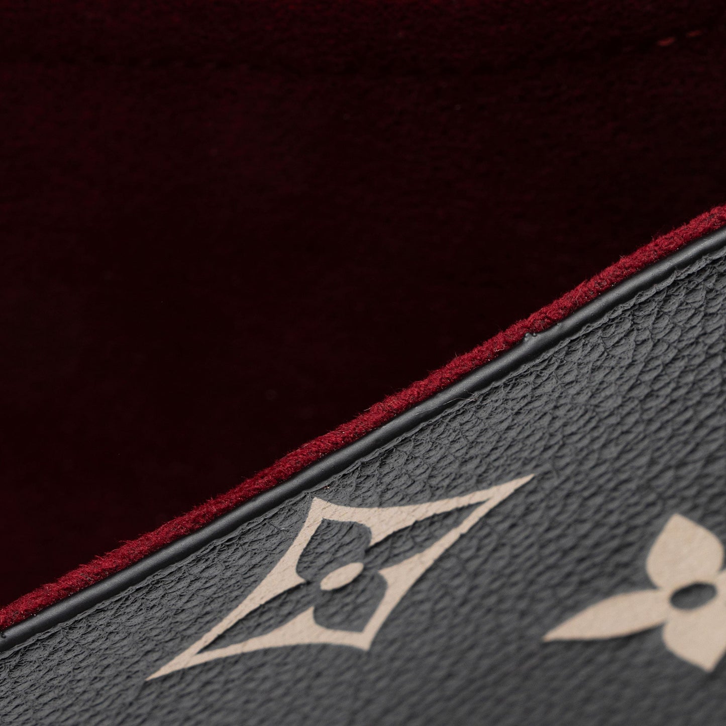 Louis Vuitton Giant Monogram Empreinte Felicie Pochette (SHF-vftCXO)