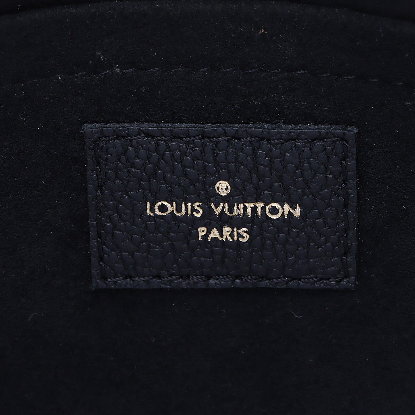 Louis Vuitton Giant Monogram Empreinte Multi-Pochette Accessoires (SHF-LNJKP0)