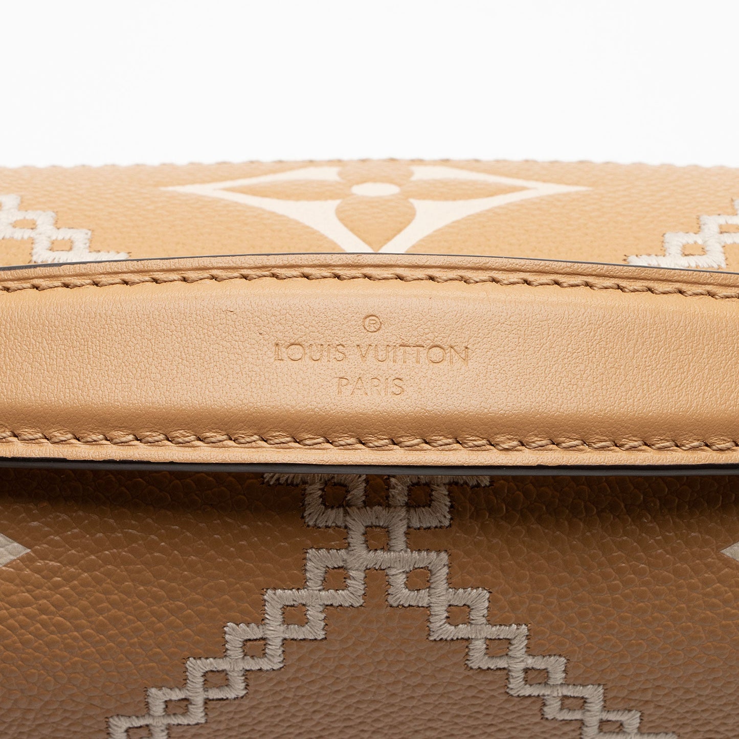 Louis Vuitton Giant Monogram Empreinte Broderies Pochette Metis Shoulder Bag (SHF-lDl23L)