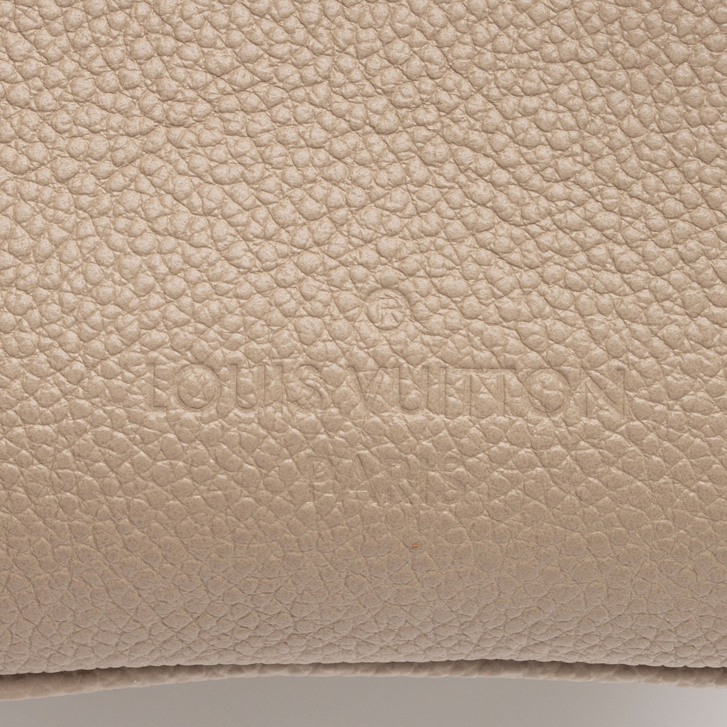 Louis Vuitton Giant Monogram Empreinte Speedy Bandouliere 25 Satchel (SHF-IaNyOF)