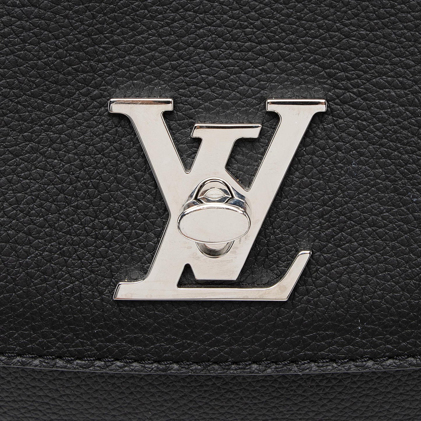 Louis Vuitton Grained Calfskin Lockme Ever MM Satchel (SHF-wlXBsa)
