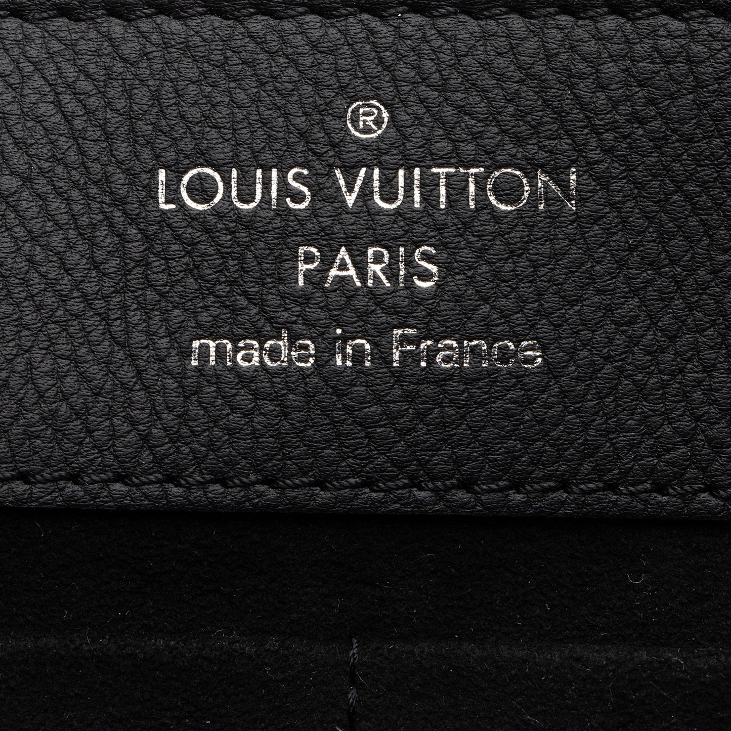 Louis Vuitton Grained Calfskin Lockme Ever MM Satchel (SHF-xxWmqD)