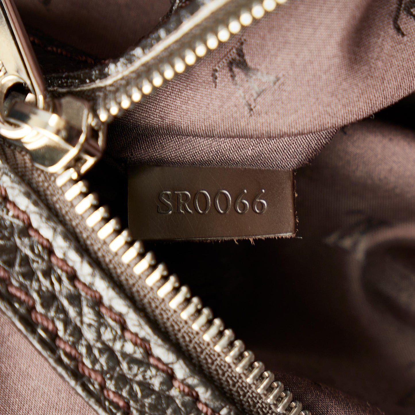 Louis Vuitton Innsbruck Cabas (SHG-guM6uG)