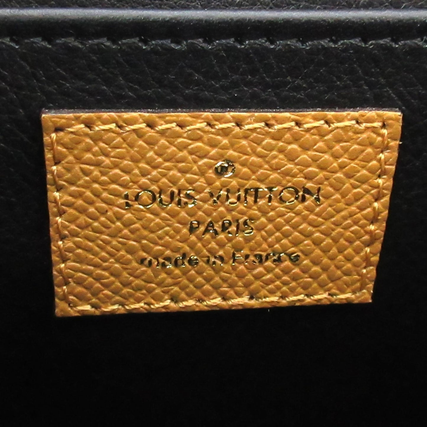 Louis Vuitton LV Arch Satchel (SHG-5WqaX0)
