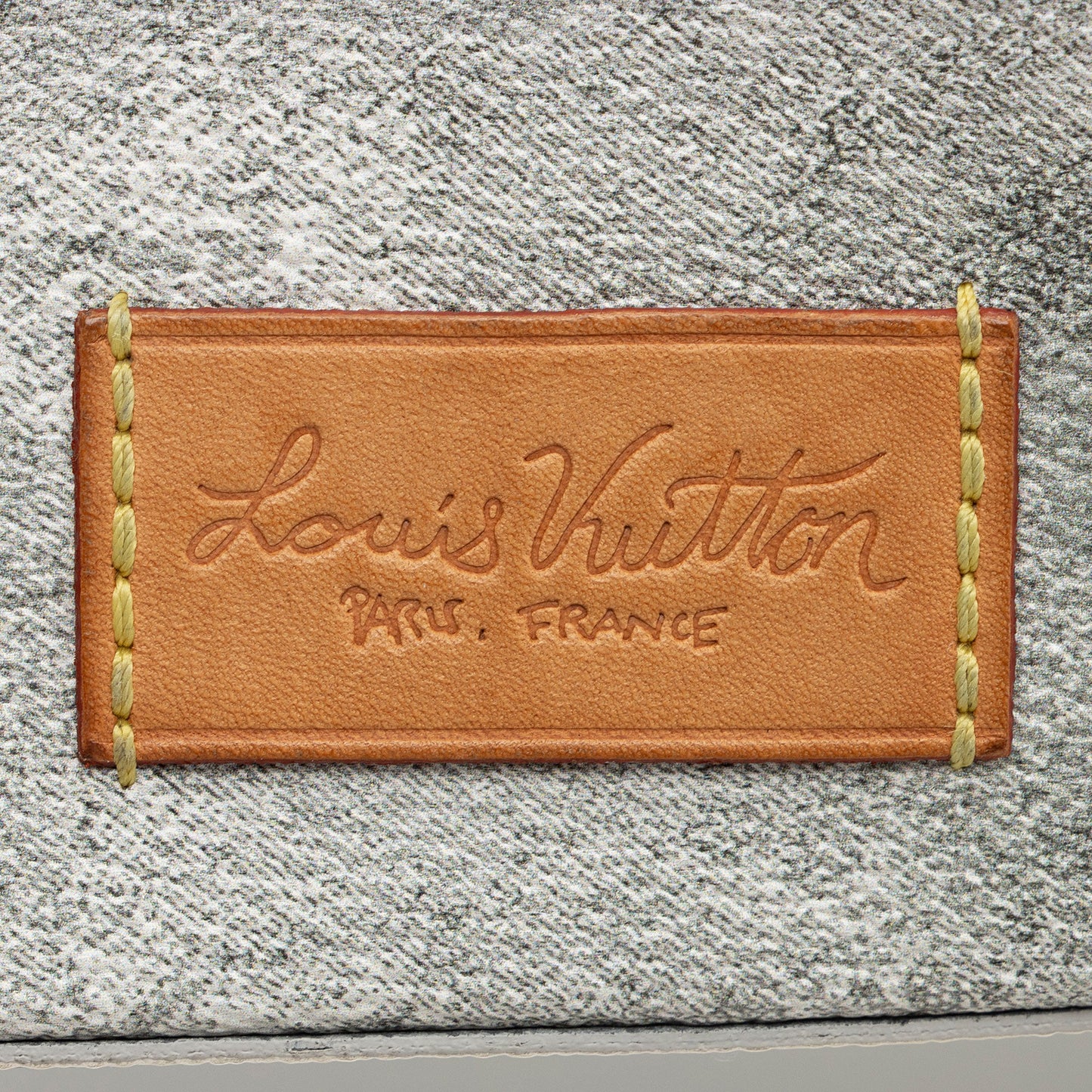 Louis Vuitton Limited Edition Damier Salt Trio Messenger (SHF-5sbmzX)