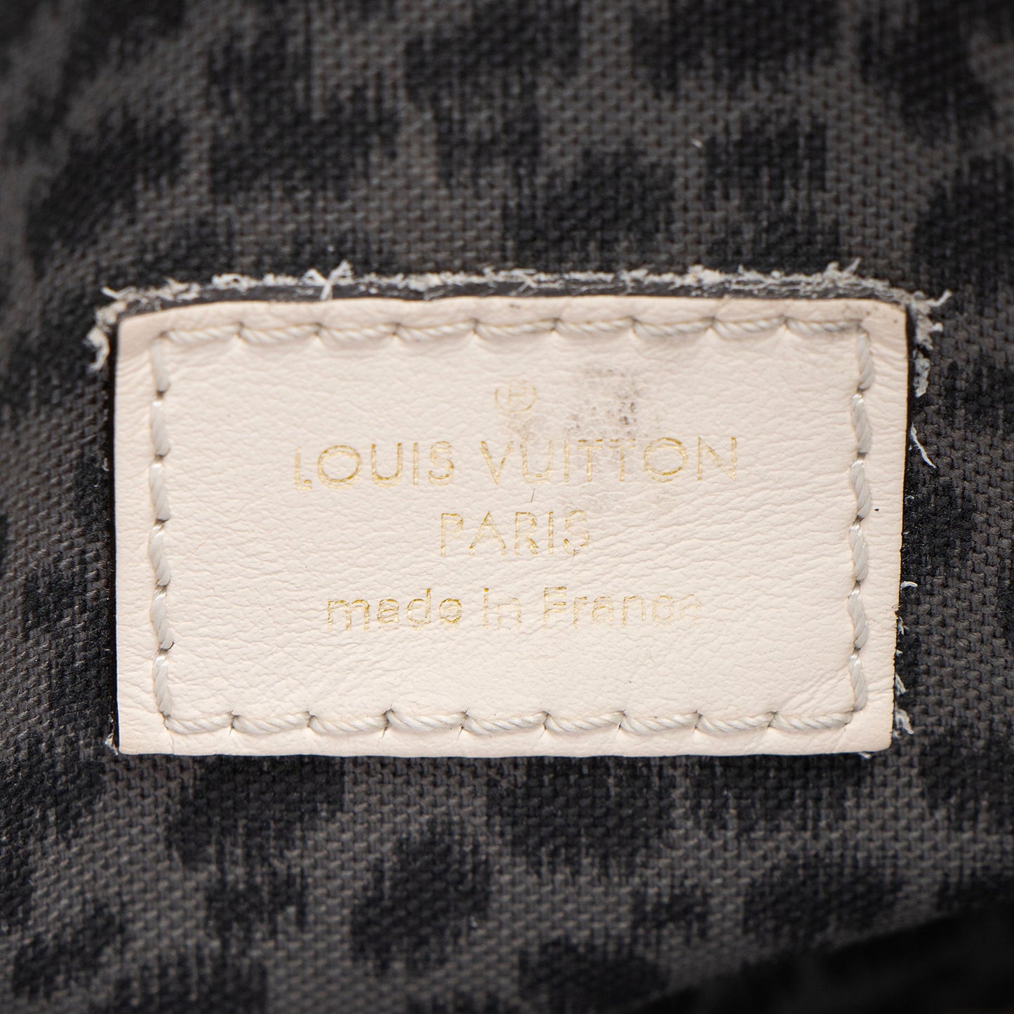 Louis Vuitton Limited Edition Giant Monogram Canvas Wild at Heart Speedy Bandlouliere 25 Satchel (SHF-Gqtbmp)