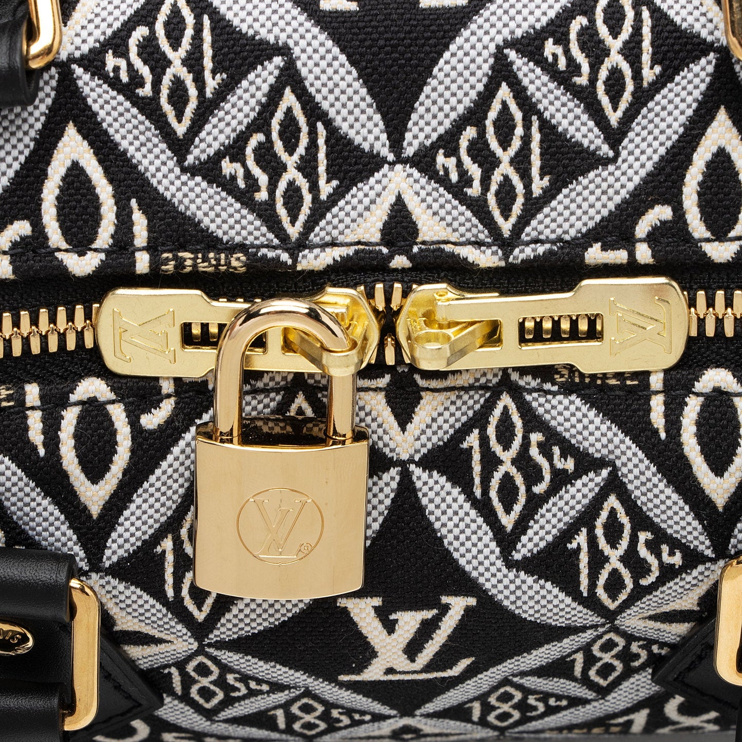 Louis Vuitton Limited Edition Jacquard Since 1854 Speedy Bandouliere 30 Satchel (SHF-trjdvn)
