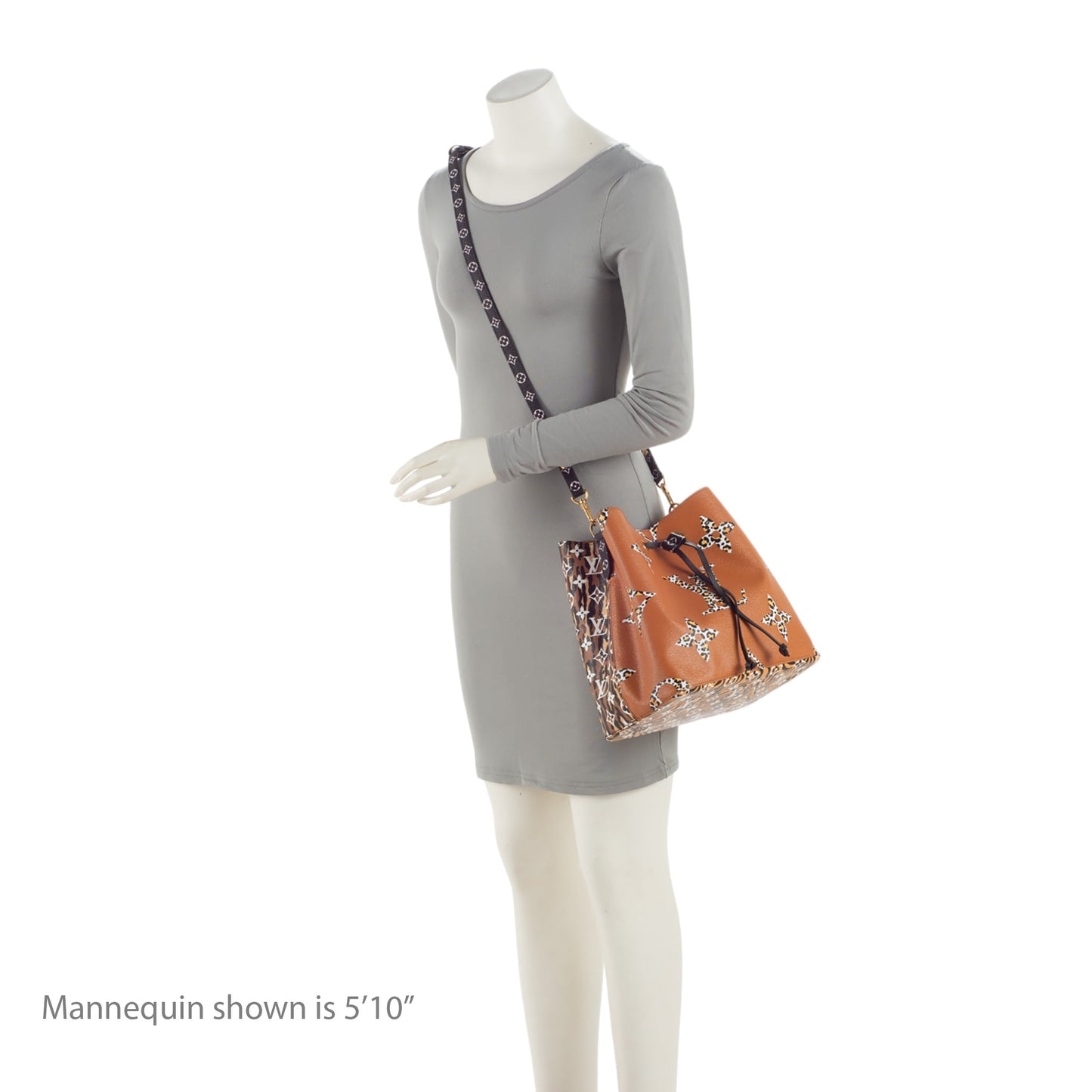 Louis Vuitton Limited Edition Monogram Giant Jungle Neonoe MM Shoulder Bag (SHF-3rqmFR)