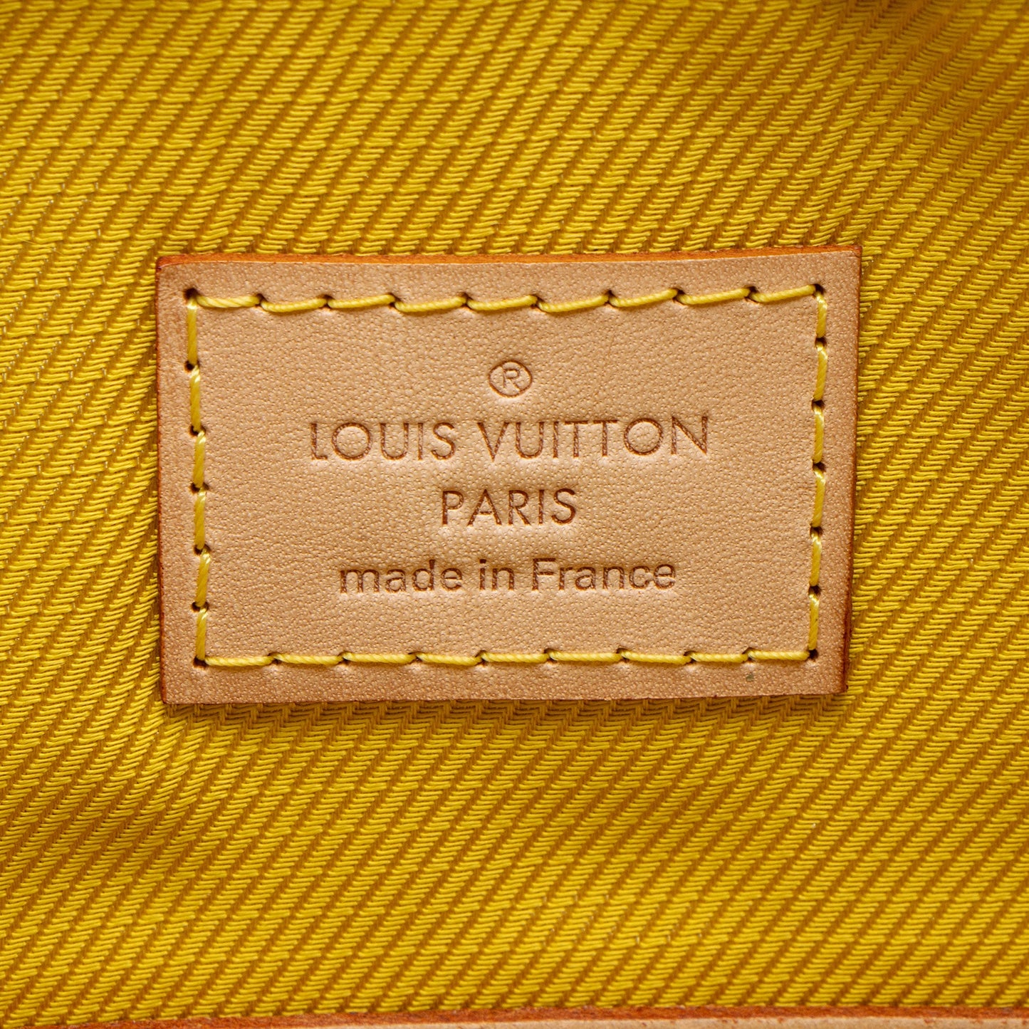 Louis Vuitton Limited Edition Monogram Limelight GM Clutch (SHF-5yf188)