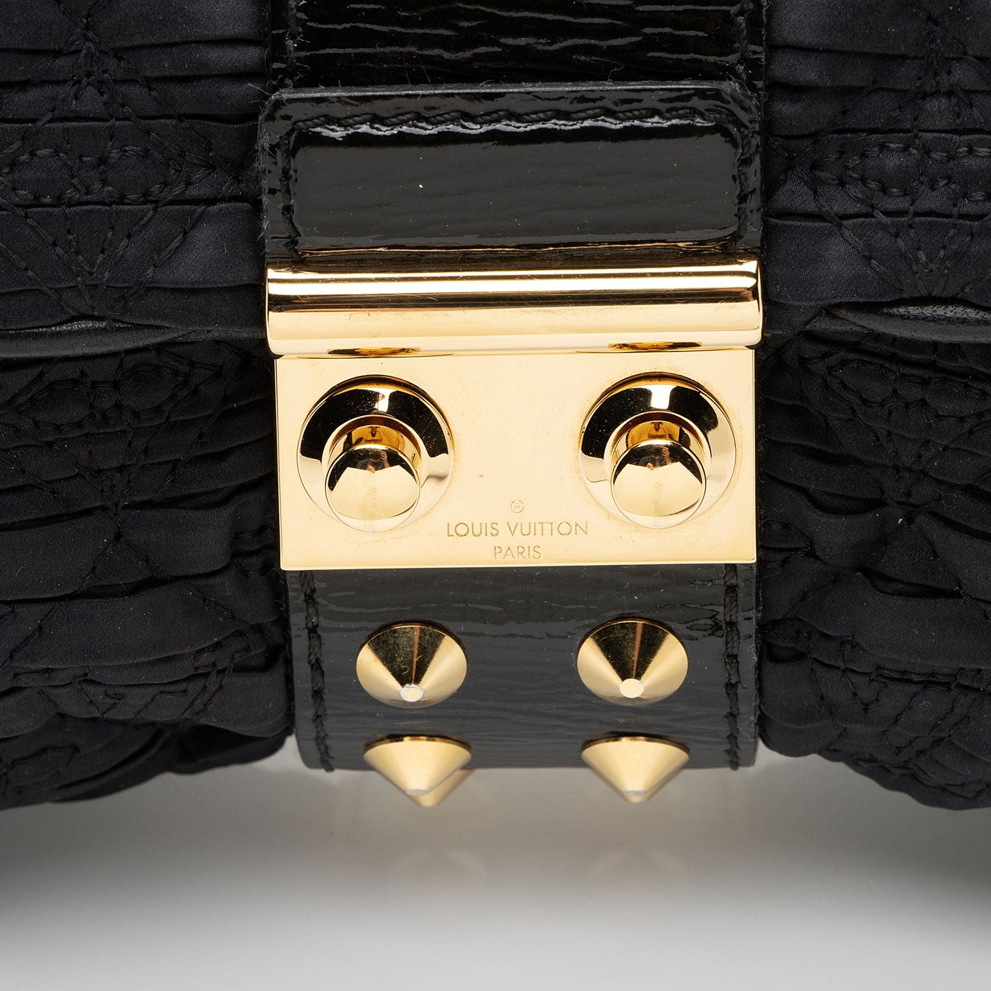 Louis Vuitton Limited Edition Monogram Satin Leather Coquette Pochette Clutch (SHF-jITFo4)