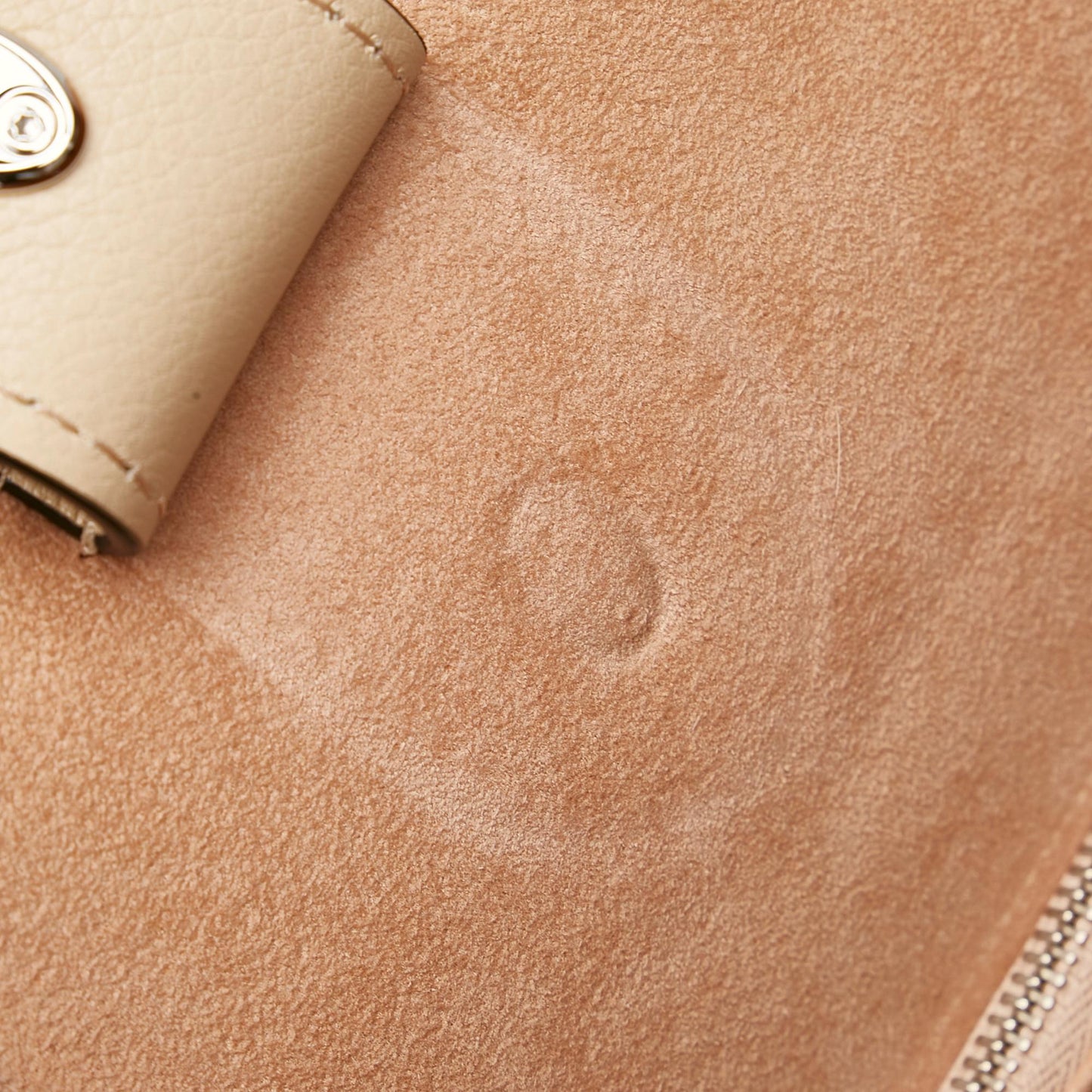 Louis Vuitton LockMe Cabas (SHG-37279)