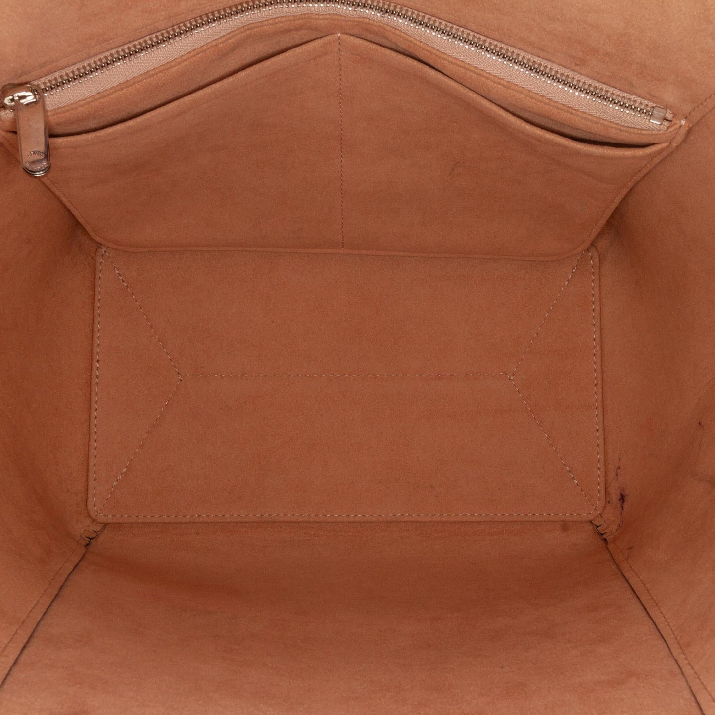 Louis Vuitton LockMe Cabas (SHG-wHJVA1)