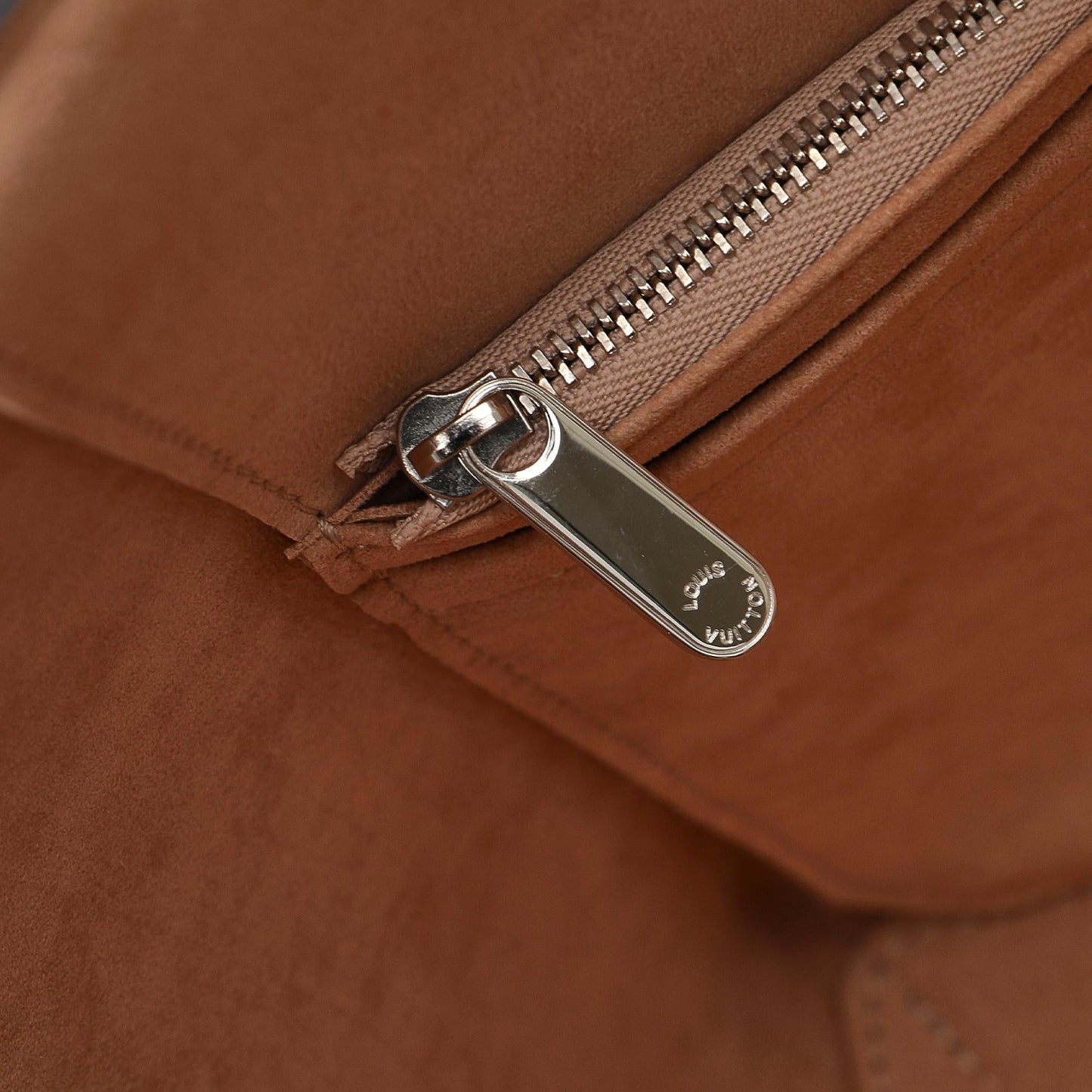 Louis Vuitton LockMe Cabas