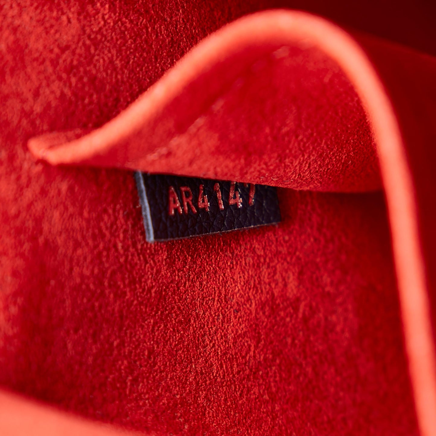 Louis Vuitton LockMeTo (SHG-37386)