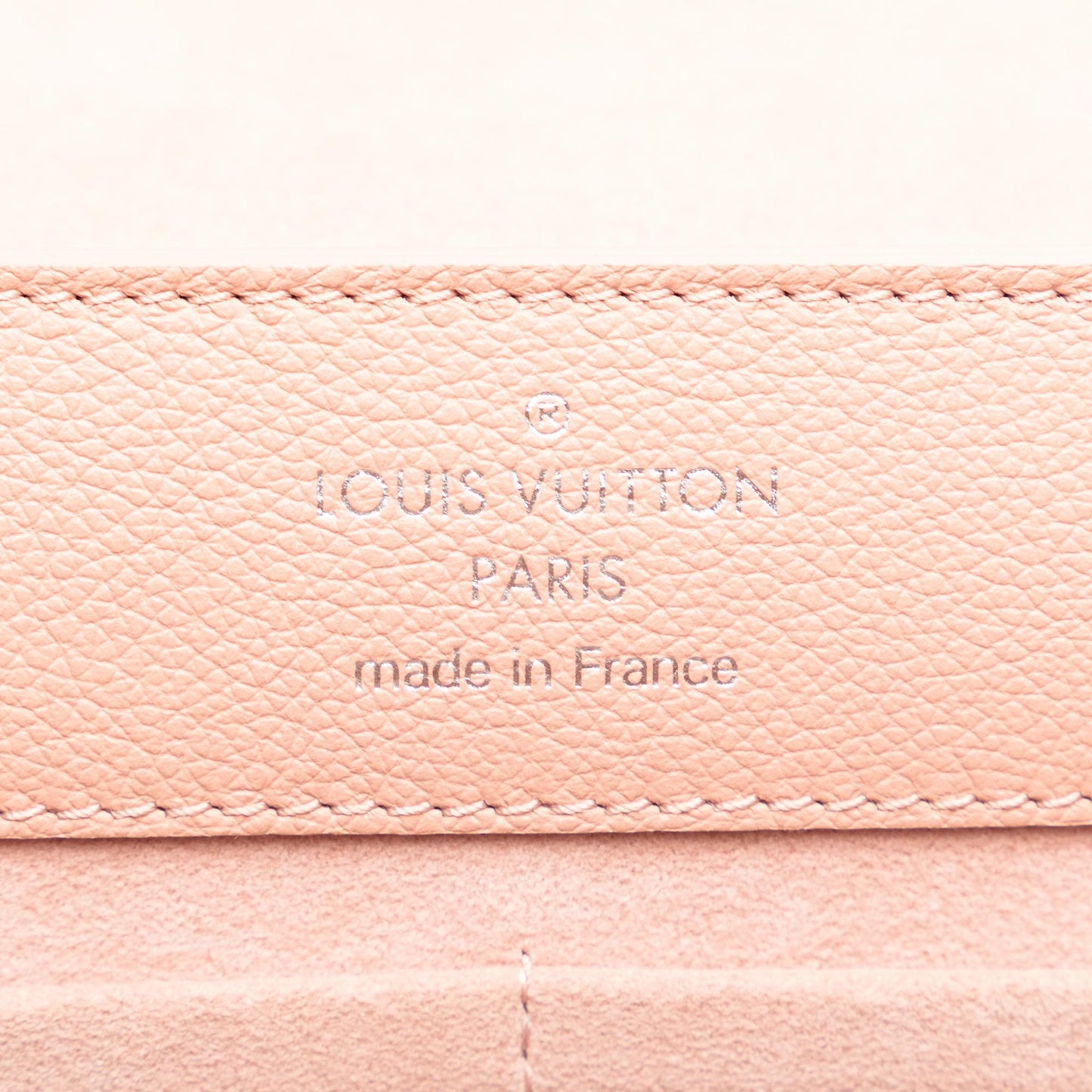 Louis Vuitton Lockme Ever MM (SHG-EScrYT)