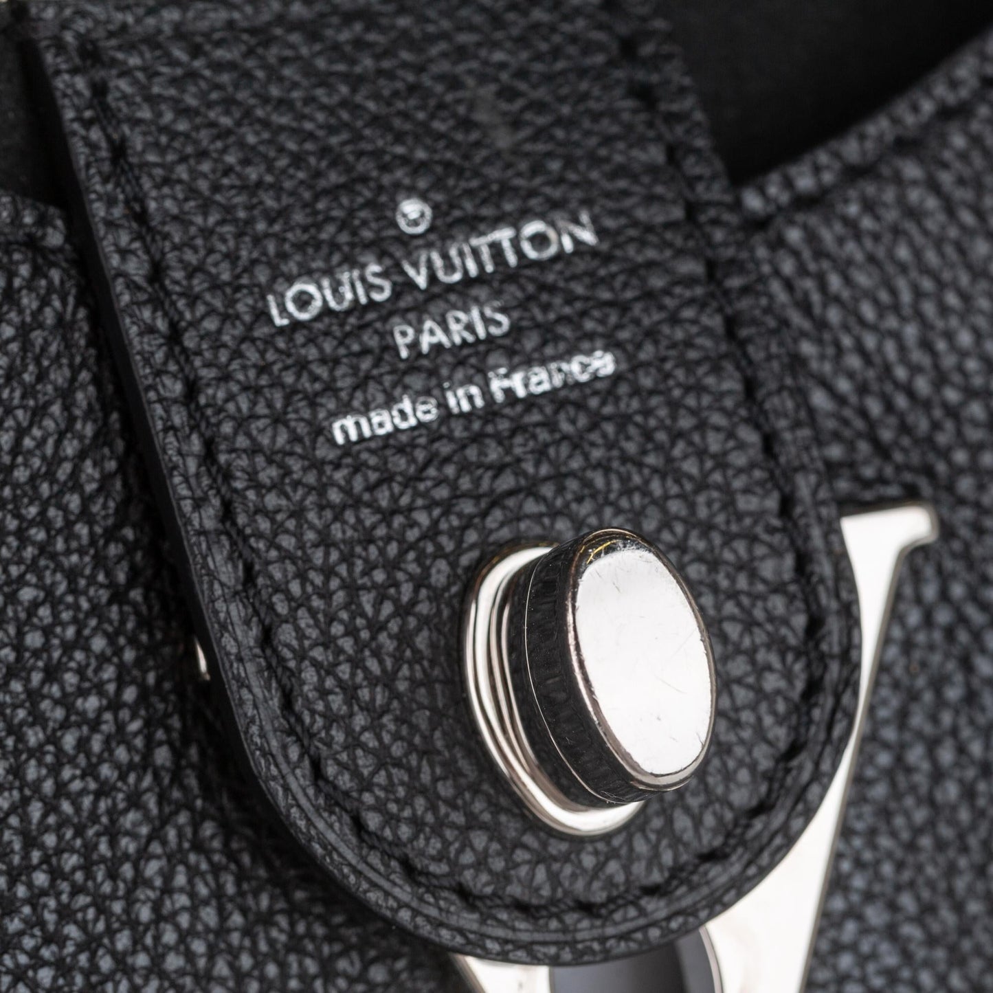 Louis Vuitton Lockme Hobo (SHG-37439)