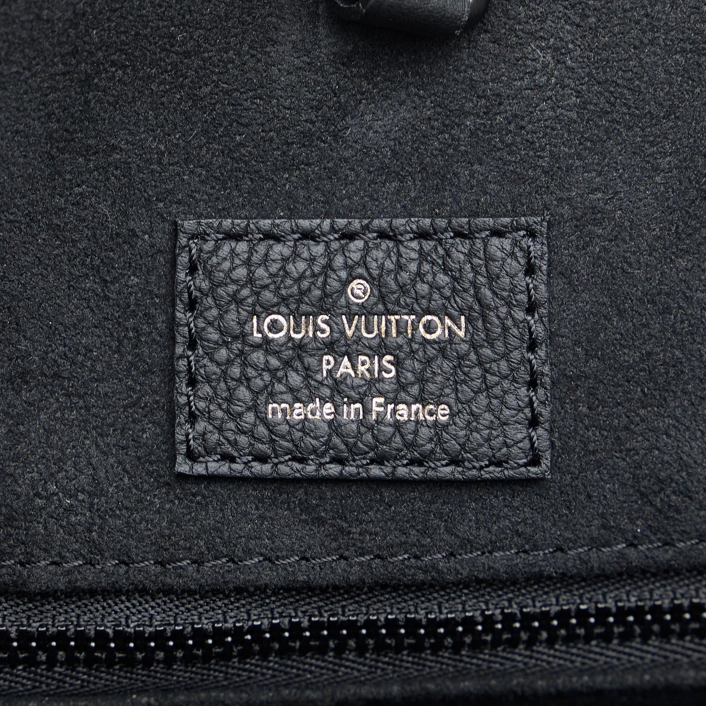 Louis Vuitton Lockme Tote PM (SHG-pHoM2P)