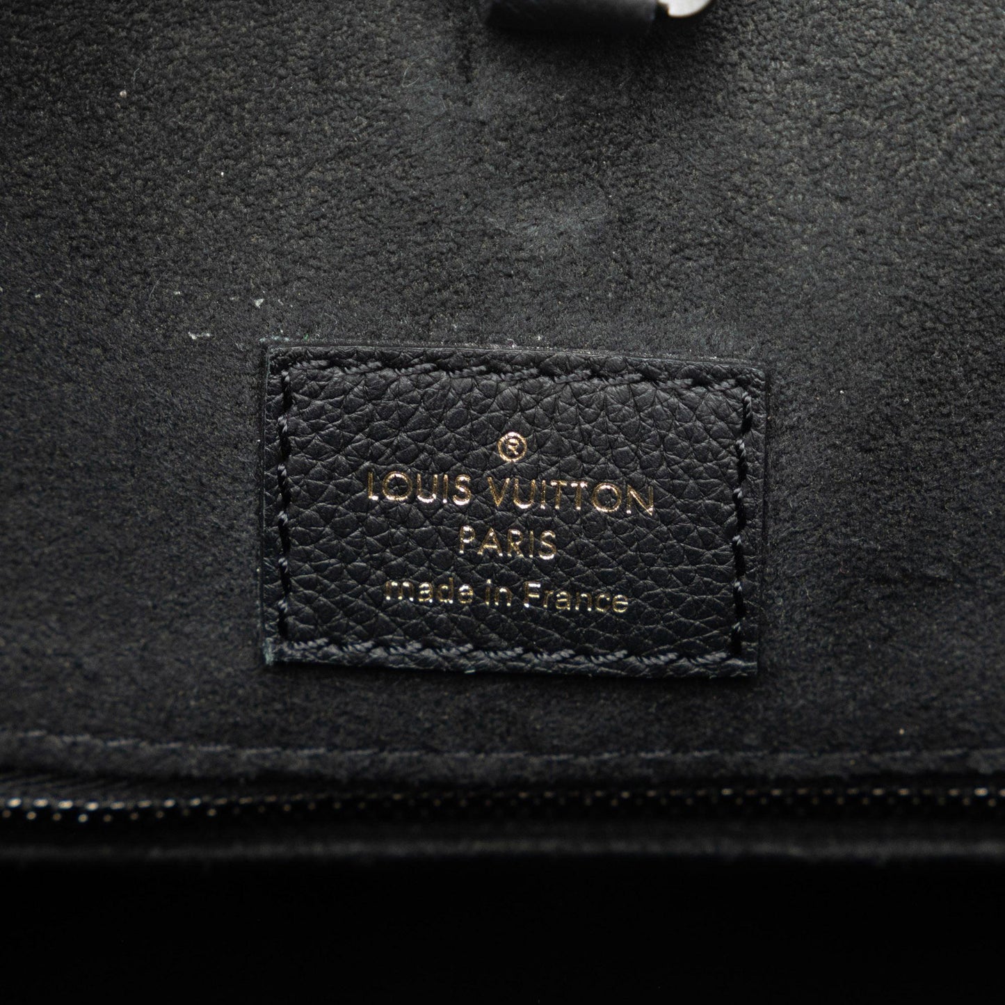 Louis Vuitton Lockme Tote PM (SHG-65hDbe)