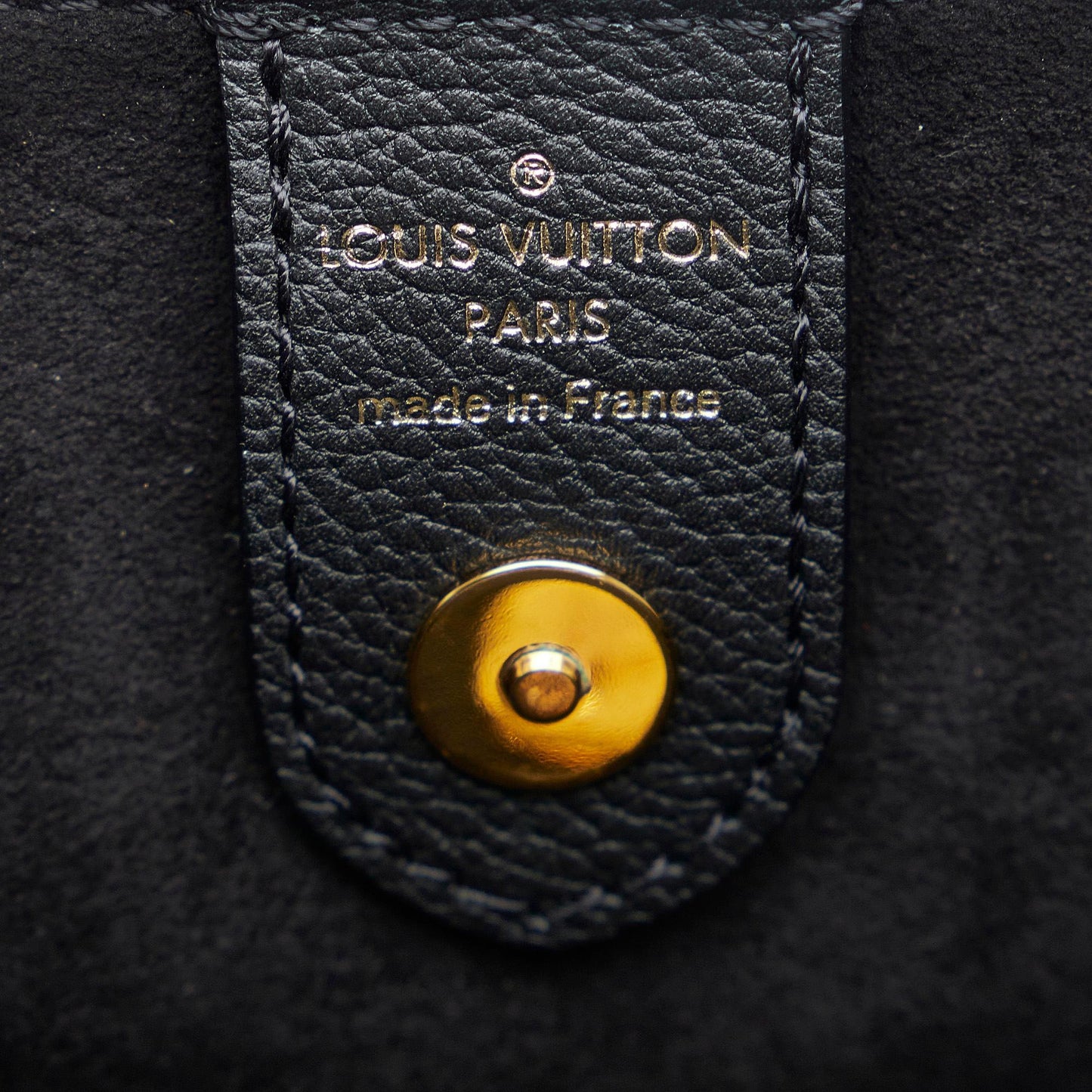 Louis Vuitton Lockmeto (SHG-nWdyUc)