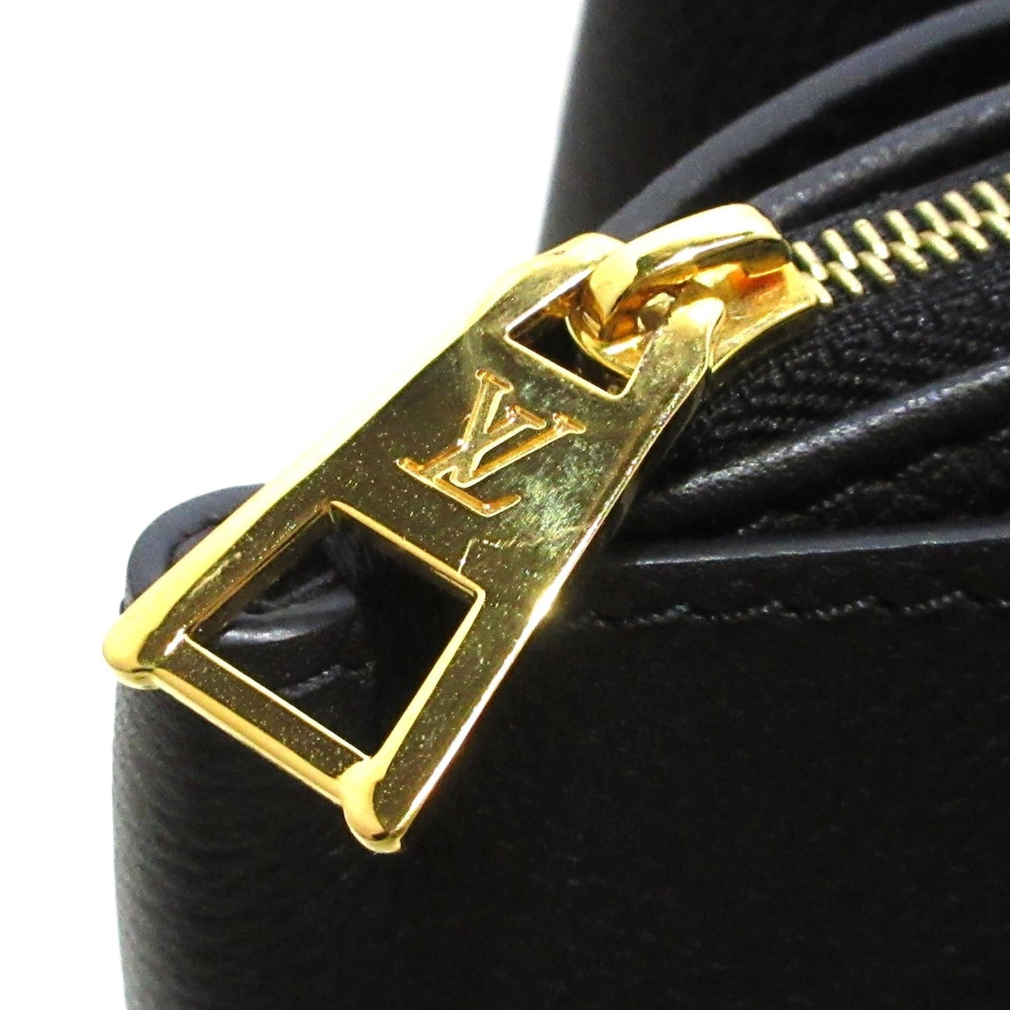 Louis Vuitton Lockmeto (SHG-4jvRNA)