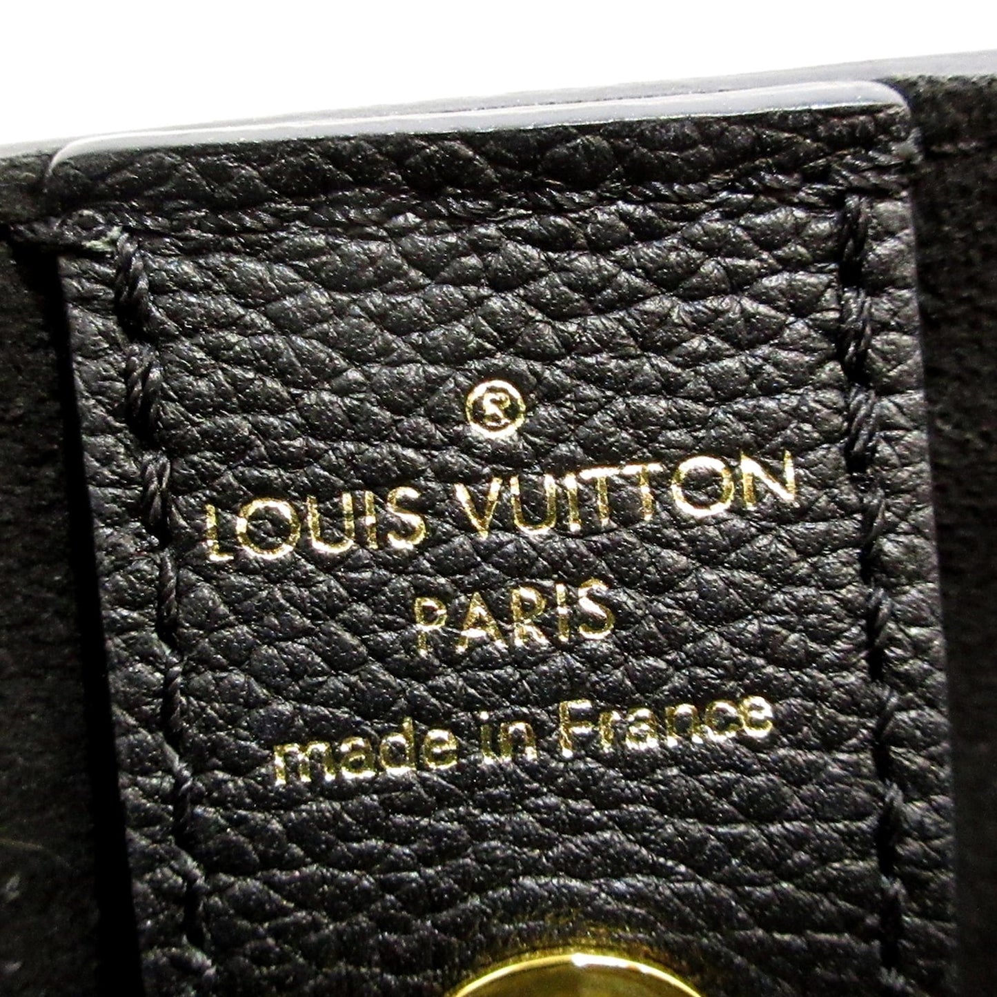 Louis Vuitton Lockmeto (SHG-4jvRNA)