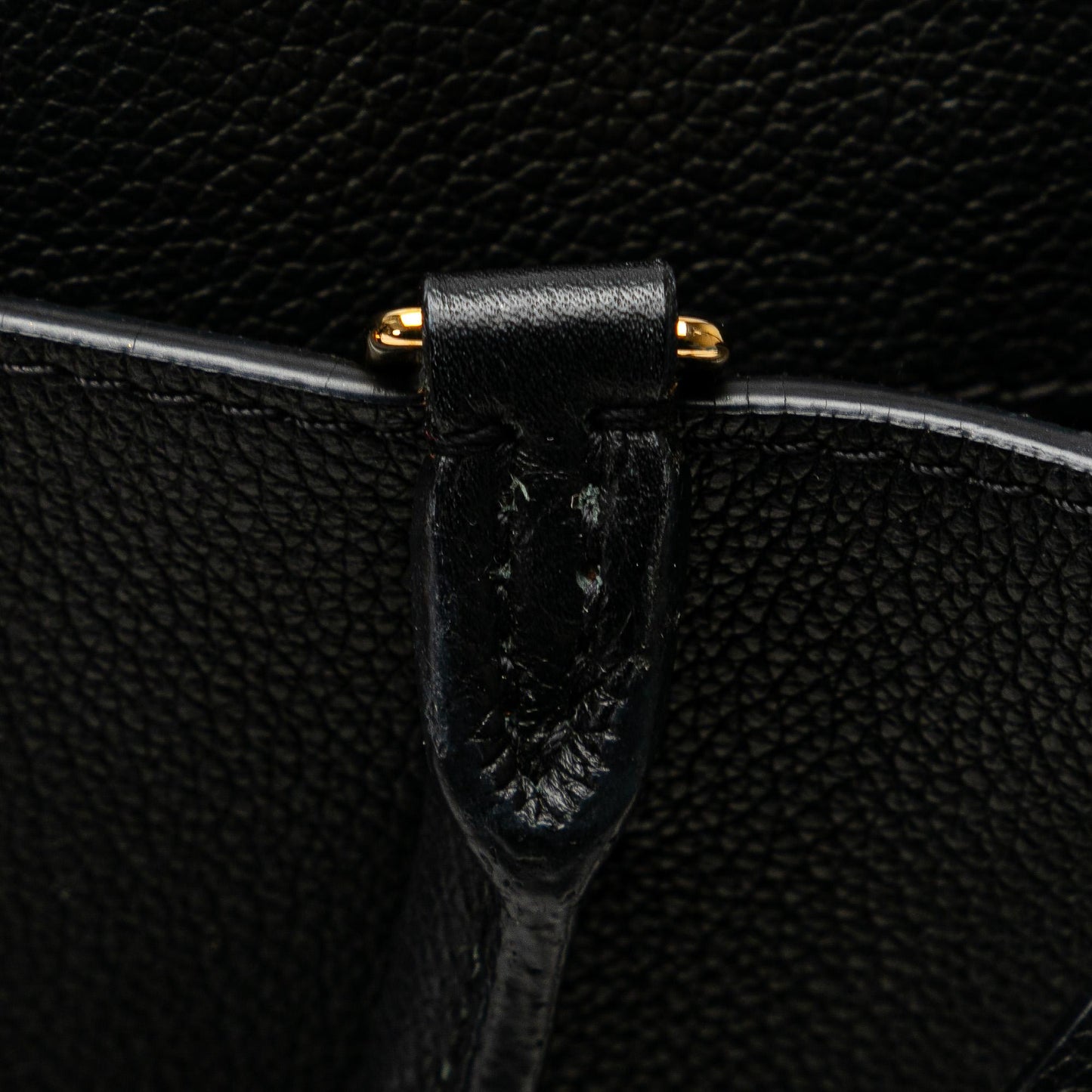 Louis Vuitton Lockmeto (SHG-UaWL4w)