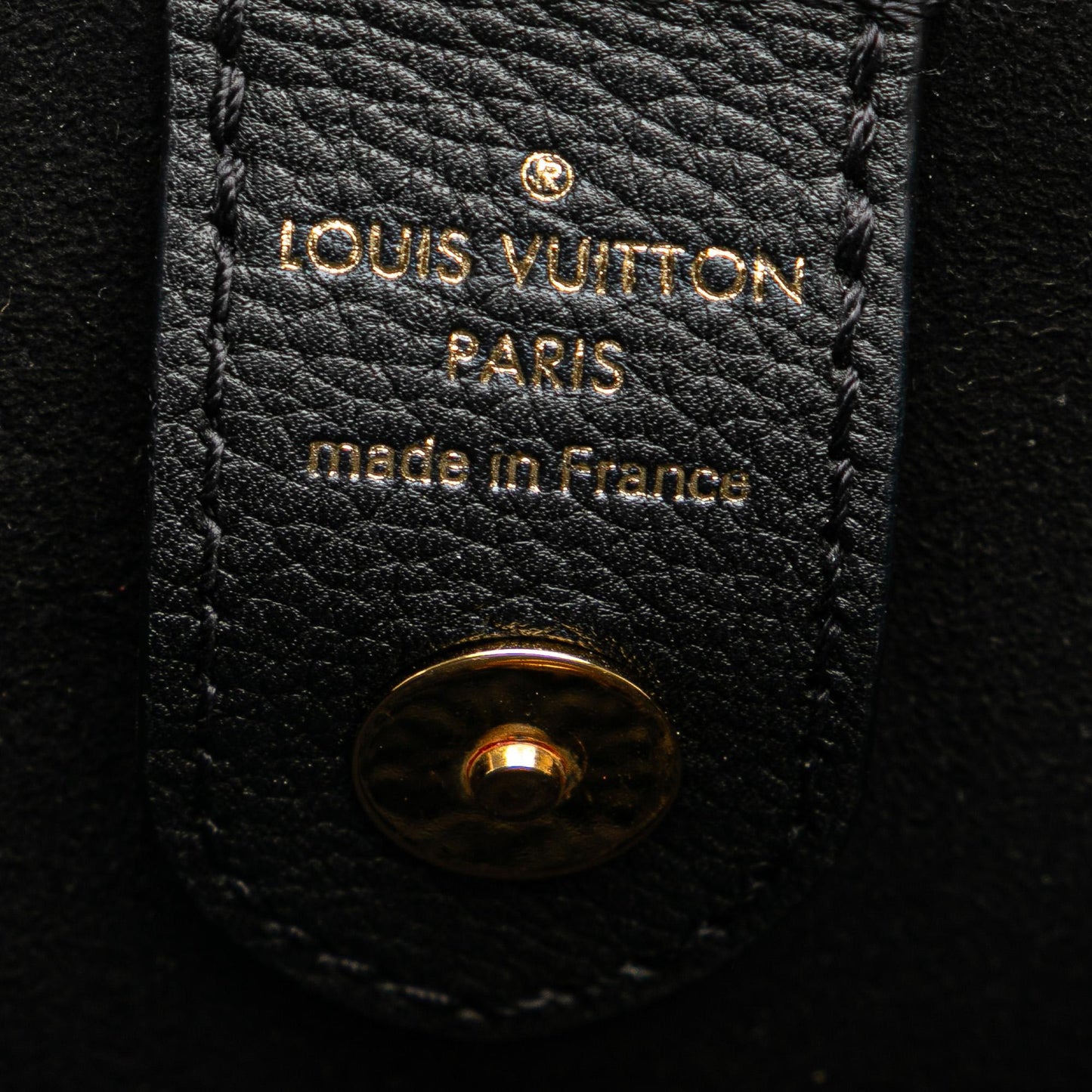 Louis Vuitton Lockmeto (SHG-UaWL4w)