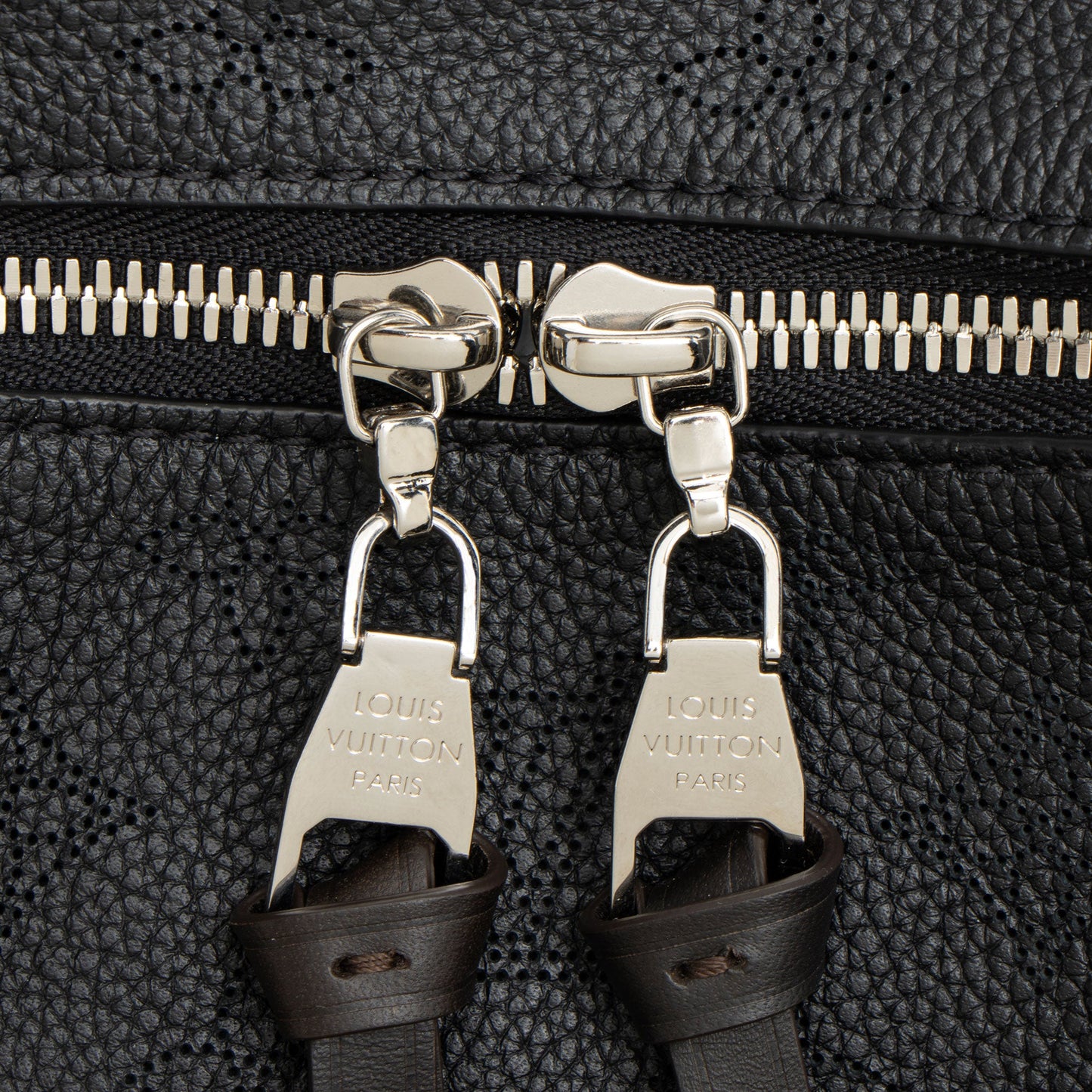 Louis Vuitton Mahina Leather Beaubourg MM Hobo