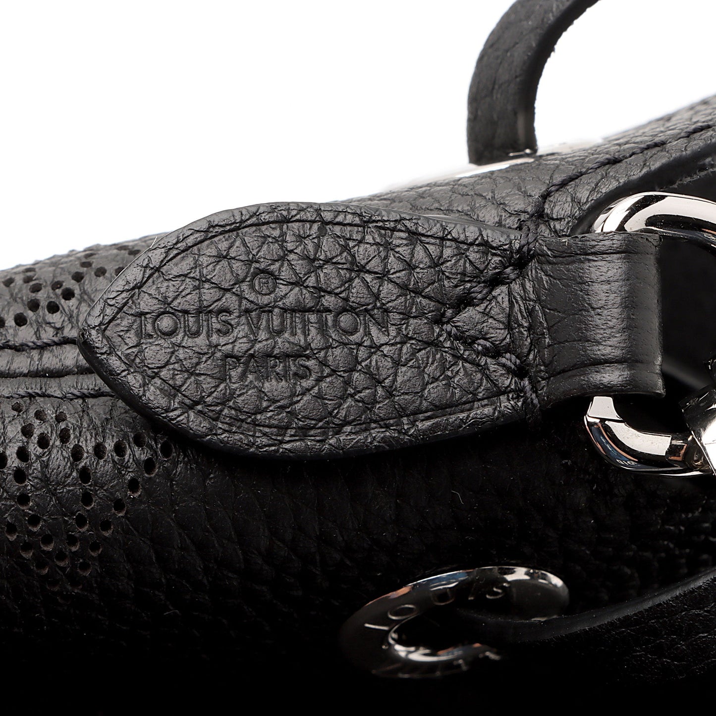 Louis Vuitton Mahina Leather Bella Bucket Bag (SHF-ZNwLJb)