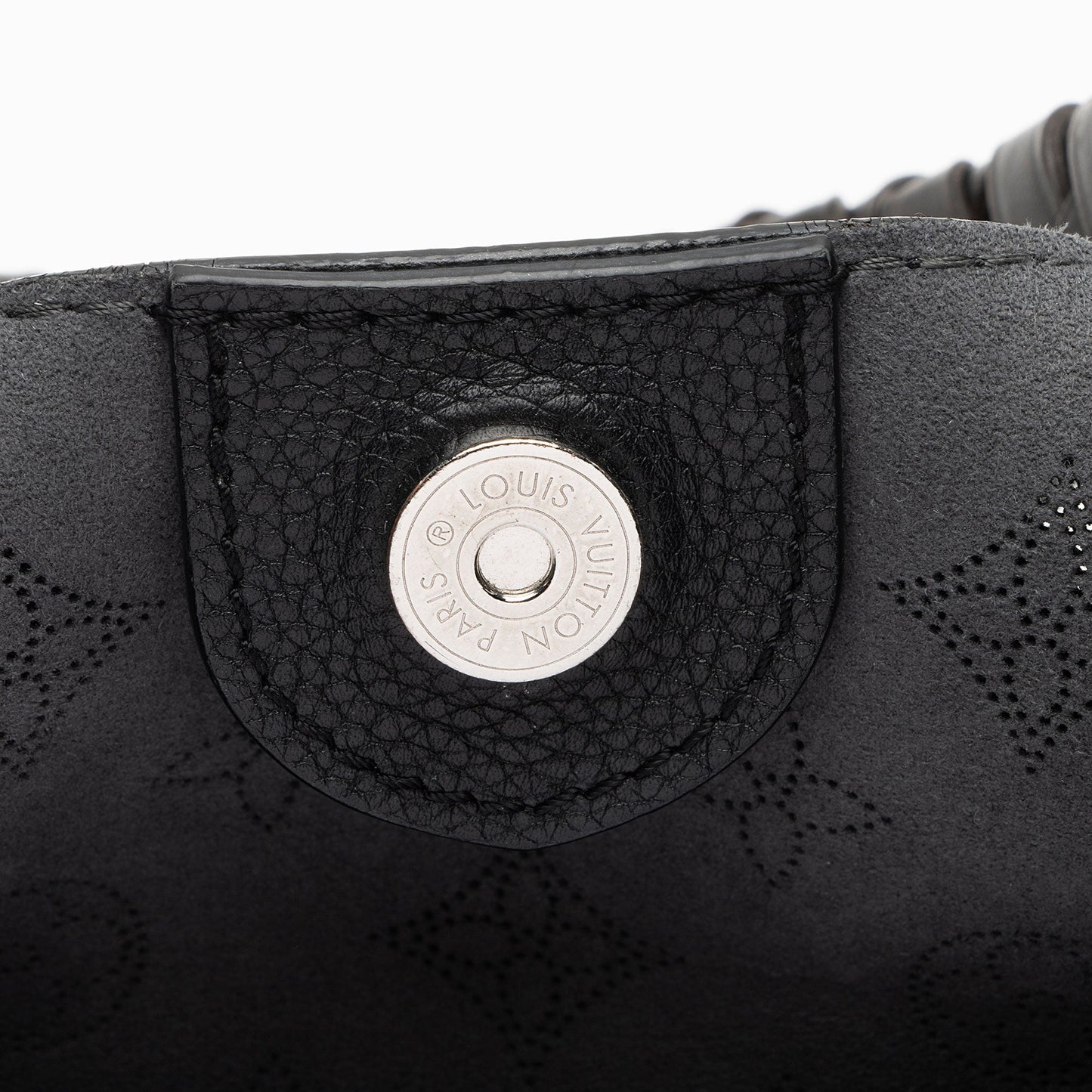 Louis Vuitton Mahina Leather Carmel Hobo (SHF-SK1HwZ)