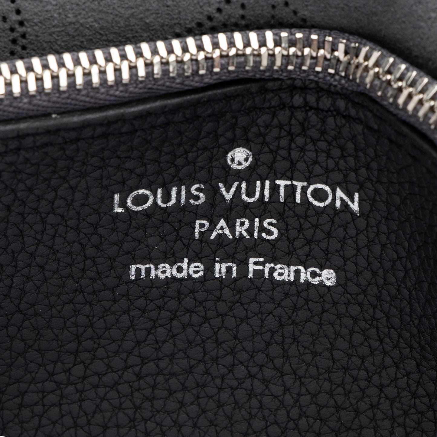 Louis Vuitton Mahina Leather Carmel Hobo (SHF-SK1HwZ)