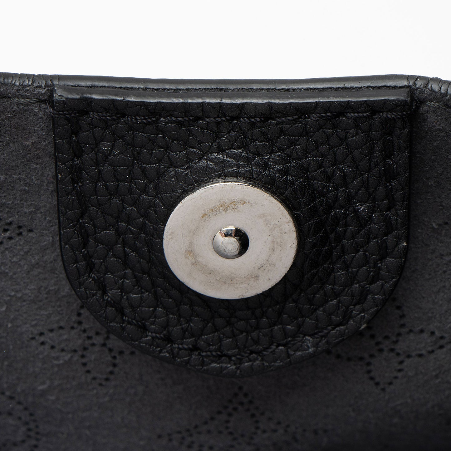 Louis Vuitton Mahina Leather Carmel Hobo