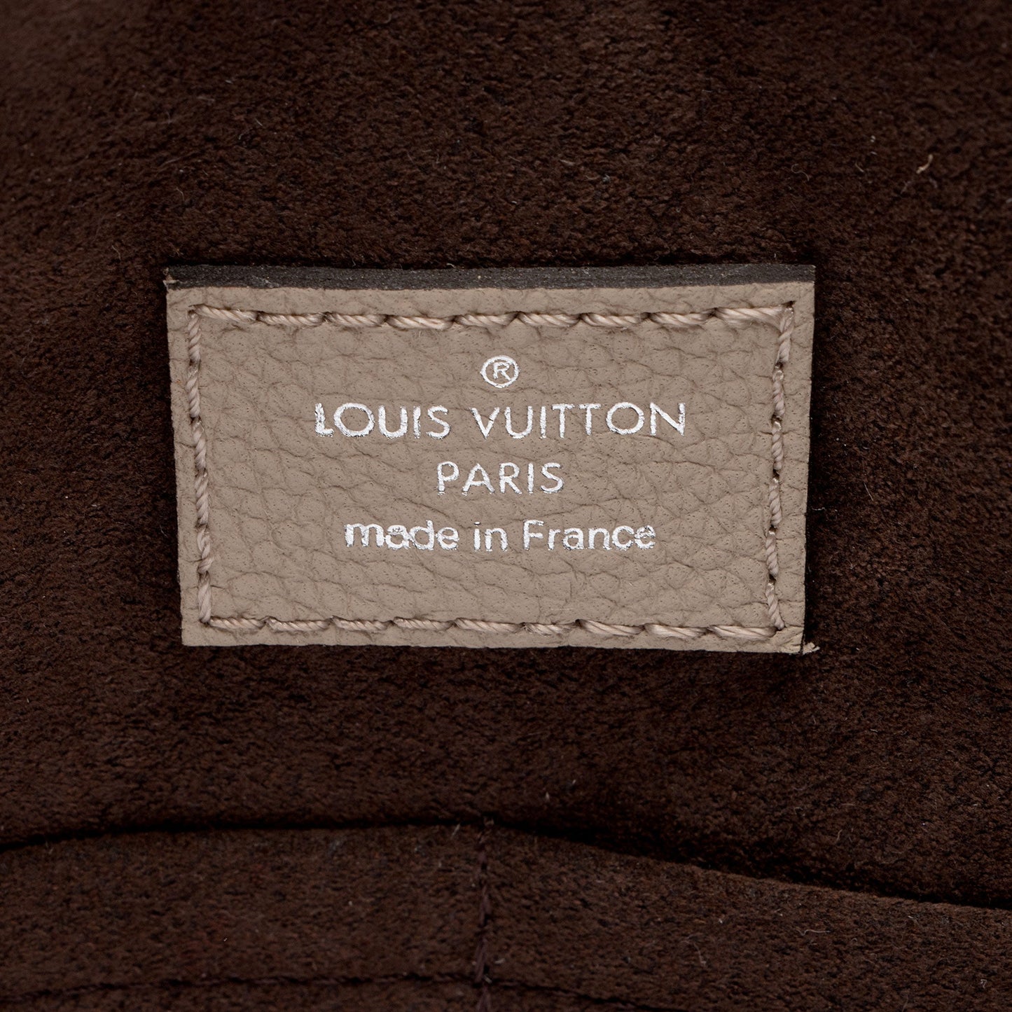 Louis Vuitton Mahina Leather Haumea Satchel (SHF-TqkVYe)