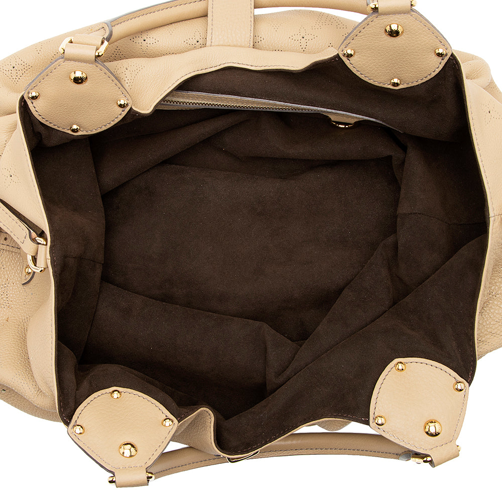 Louis Vuitton Mahina Leather L Hobo (SHF-19845)