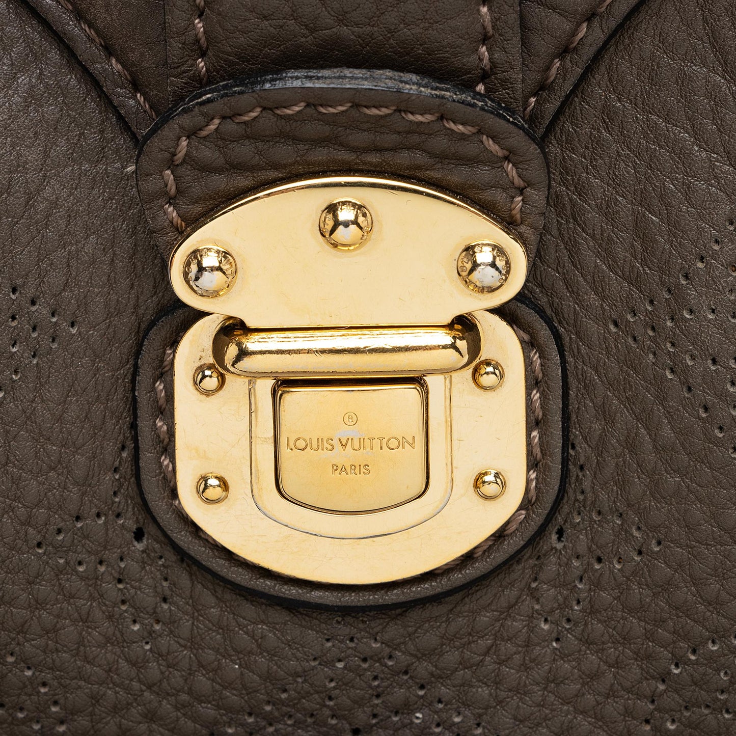 Louis Vuitton Mahina Leather XS Shoulder Bag (SHF-UHARnq)